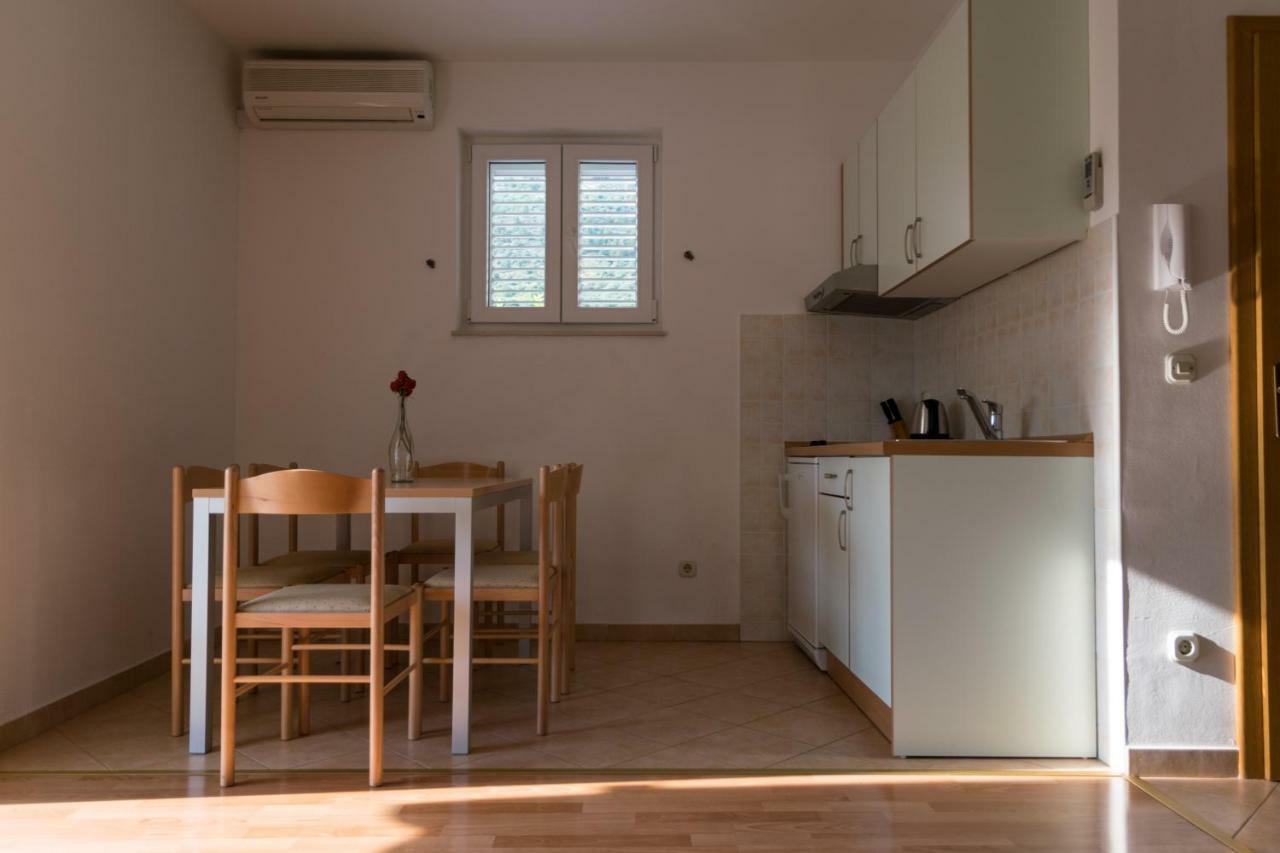 House Vera Baška Voda Exterior foto